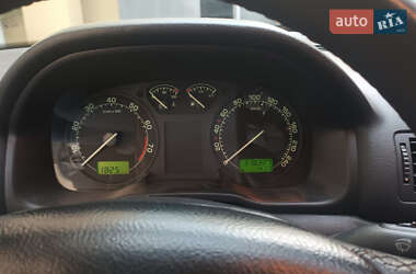 Универсал Skoda Octavia 2005 в  фото 24 Универсал Skoda Octavia 2005 в