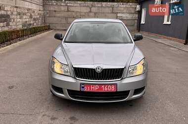 Лифтбек Skoda Octavia 2010 в 