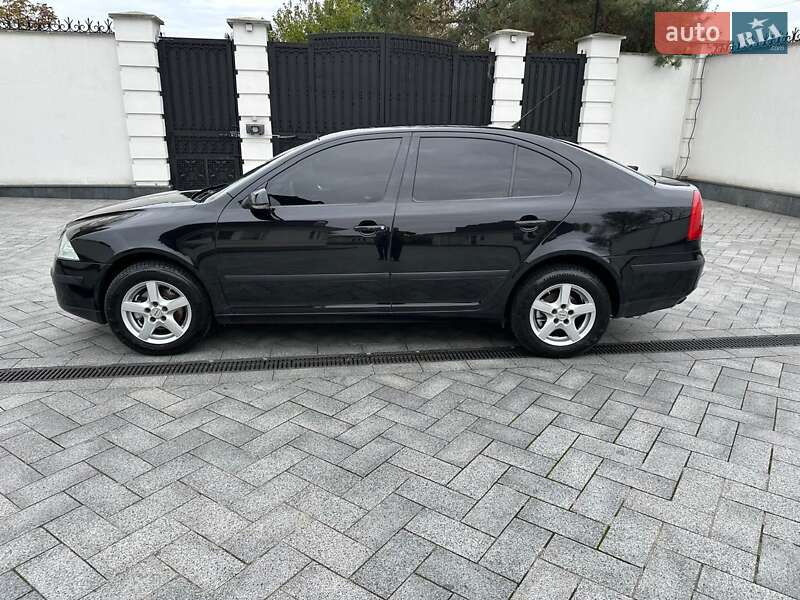 Лифтбек Skoda Octavia 2005 в 