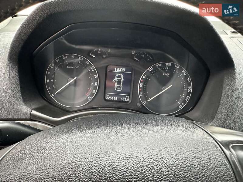 Лифтбек Skoda Octavia 2004 в Борисполе