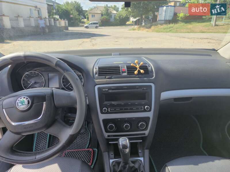 Универсал Skoda Octavia 2010 в Богуславе фото 8 Универсал Skoda Octavia 2010 в Богуславе