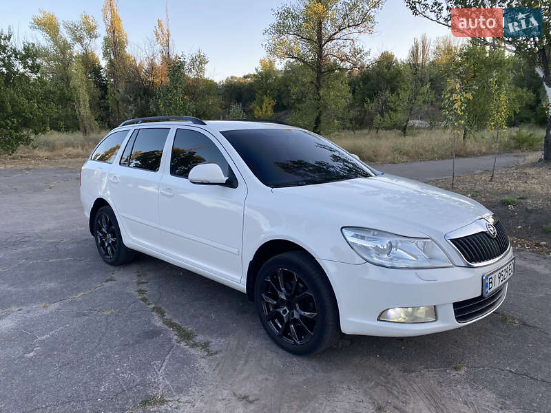 Универсал Skoda Octavia 2011 в Каменском