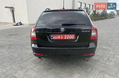 Универсал Skoda Octavia 2011 в 