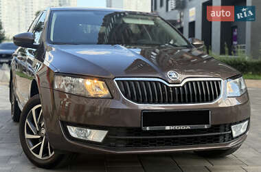 Лифтбек Skoda Octavia 2013 в 
