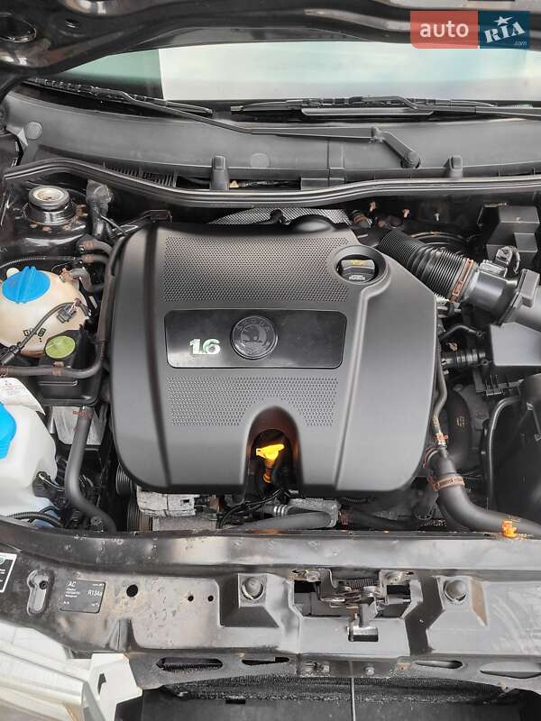Ліфтбек Skoda Octavia 2009 в Тисмениці фото 30 Ліфтбек Skoda Octavia 2009 в Тисмениці