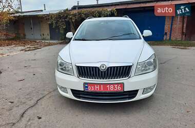 Универсал Skoda Octavia 2010 в 