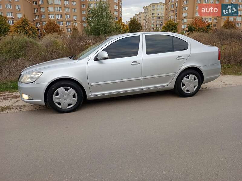 Лифтбек Skoda Octavia 2011 в Киеве