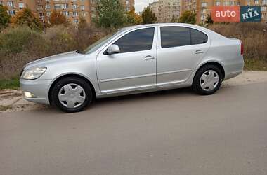 Лифтбек Skoda Octavia 2011 в 