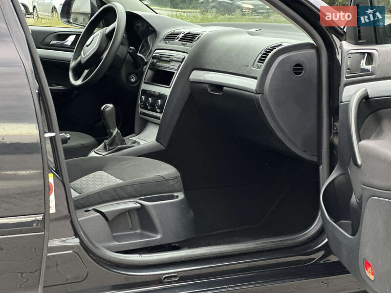 Универсал Skoda Octavia 2010 в Львове фото 14 Универсал Skoda Octavia 2010 в Львове