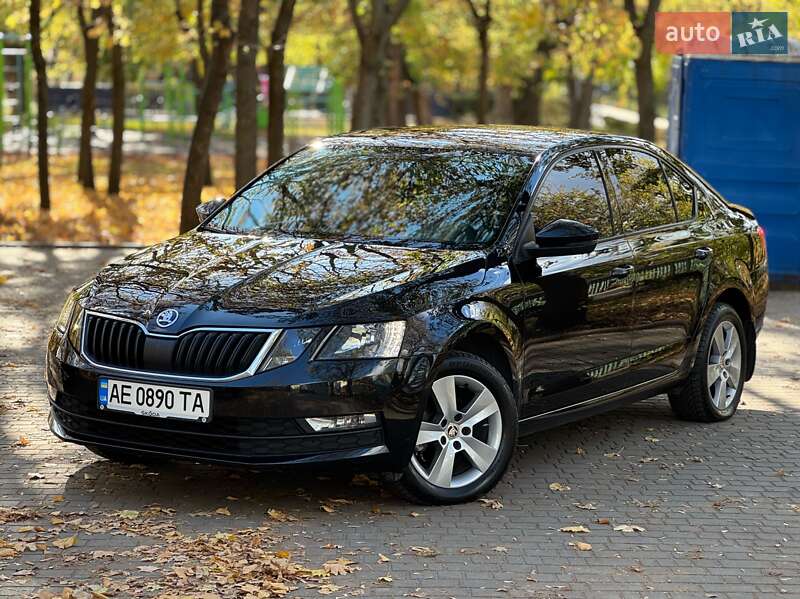 Лифтбек Skoda Octavia 2019 в Днепре фото Лифтбек Skoda Octavia 2019 в Днепре