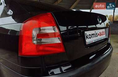 Лифтбек Skoda Octavia 2012 в 