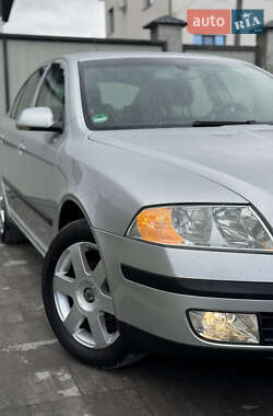 Лифтбек Skoda Octavia 2006 в 