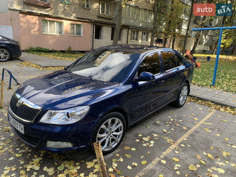 Лифтбек Skoda Octavia 2010 в 