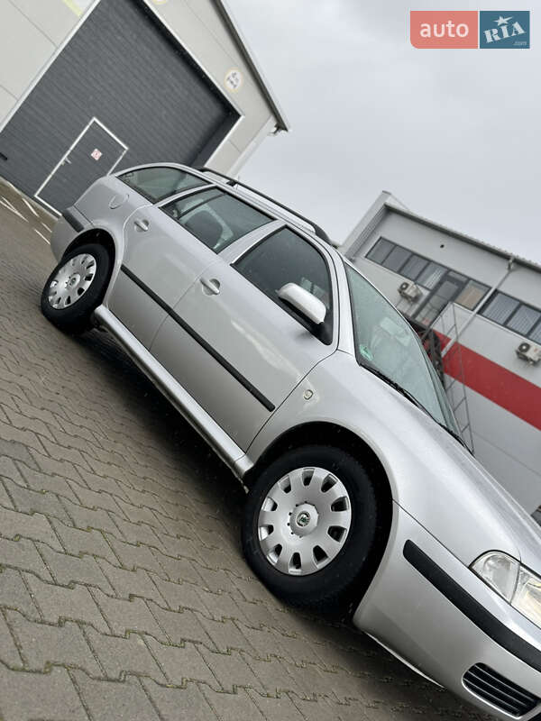 Універсал Skoda Octavia 2006 в Нововолинську