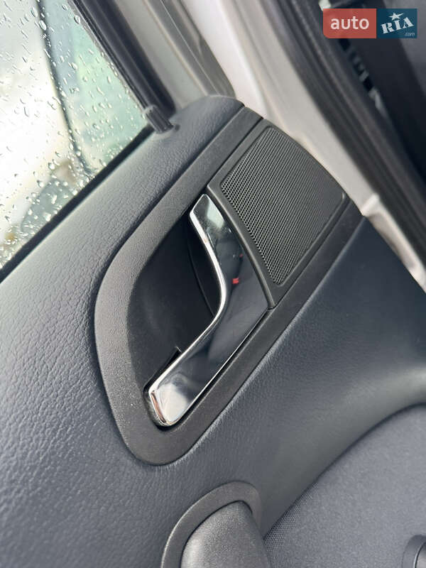 Універсал Skoda Octavia 2006 в Нововолинську