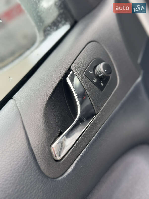 Універсал Skoda Octavia 2006 в Нововолинську