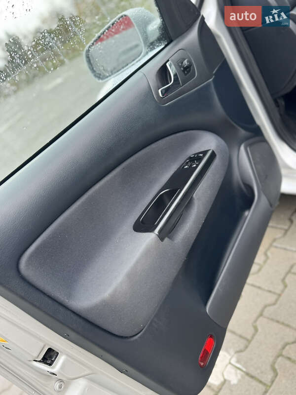 Універсал Skoda Octavia 2006 в Нововолинську