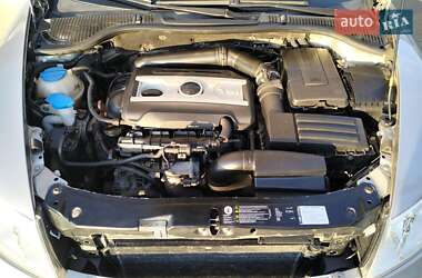 Лифтбек Skoda Octavia 2011 в 