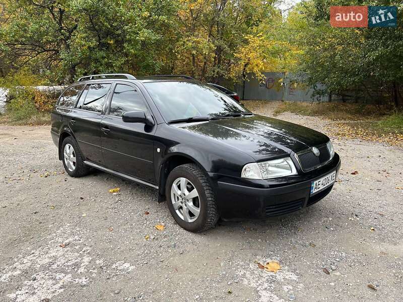 Універсал Skoda Octavia 2006 в Дніпрі