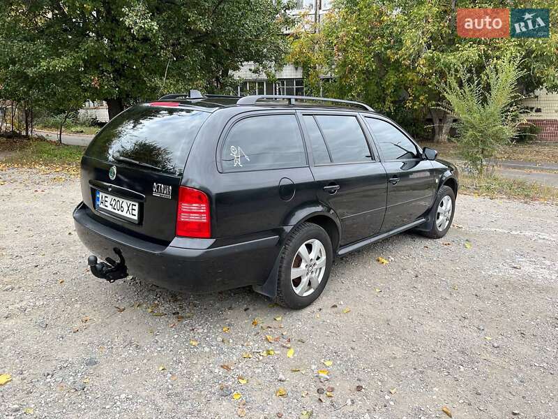 Універсал Skoda Octavia 2006 в Дніпрі