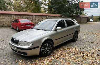 Ліфтбек Skoda Octavia 2003 в Чернівцях