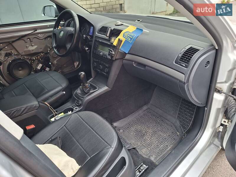 Ліфтбек Skoda Octavia 2008 в Харкові