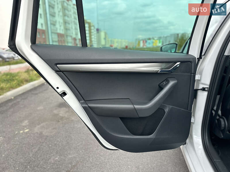 Универсал Skoda Octavia 2019 в Виннице