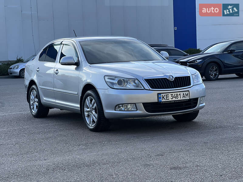 Лифтбек Skoda Octavia 2011 в 