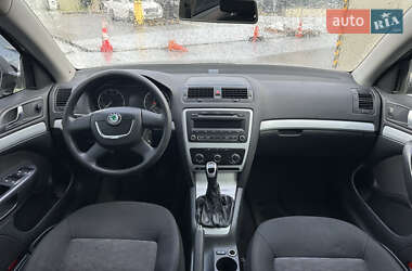 Лифтбек Skoda Octavia 2010 в 