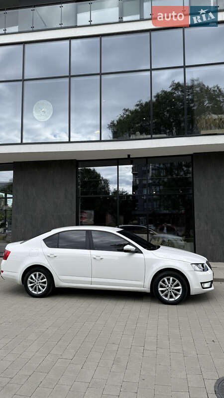 Лифтбек Skoda Octavia 2014 в Ужгороде