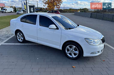 Ліфтбек Skoda Octavia 2011 в  Ліфтбек Skoda Octavia 2011 в
