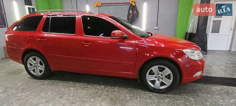 Універсал Skoda Octavia 2012 в Надвірній фото 4 Універсал Skoda Octavia 2012 в Надвірній