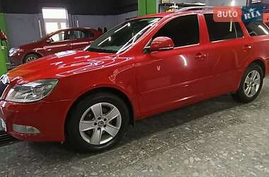 Универсал Skoda Octavia 2012 в 