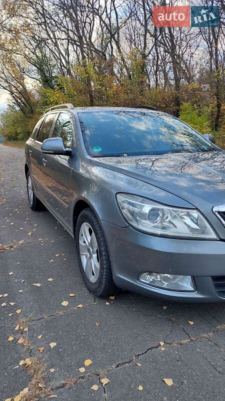 Универсал Skoda Octavia 2012 в Лозовой фото 4 Универсал Skoda Octavia 2012 в Лозовой