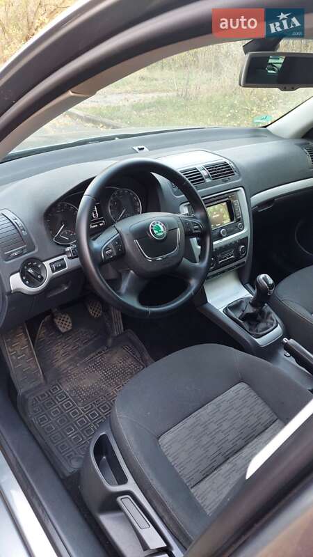 Универсал Skoda Octavia 2012 в Лозовой фото 5 Универсал Skoda Octavia 2012 в Лозовой
