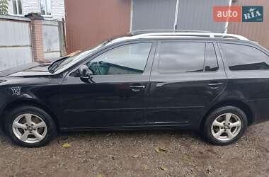 Универсал Skoda Octavia 2010 в 