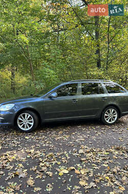 Універсал Skoda Octavia 2011 в 