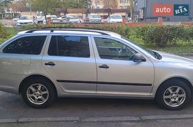 Универсал Skoda Octavia 2011 в 