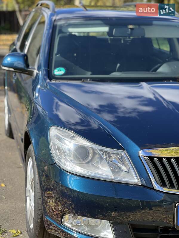 Универсал Skoda Octavia 2011 в Калуше