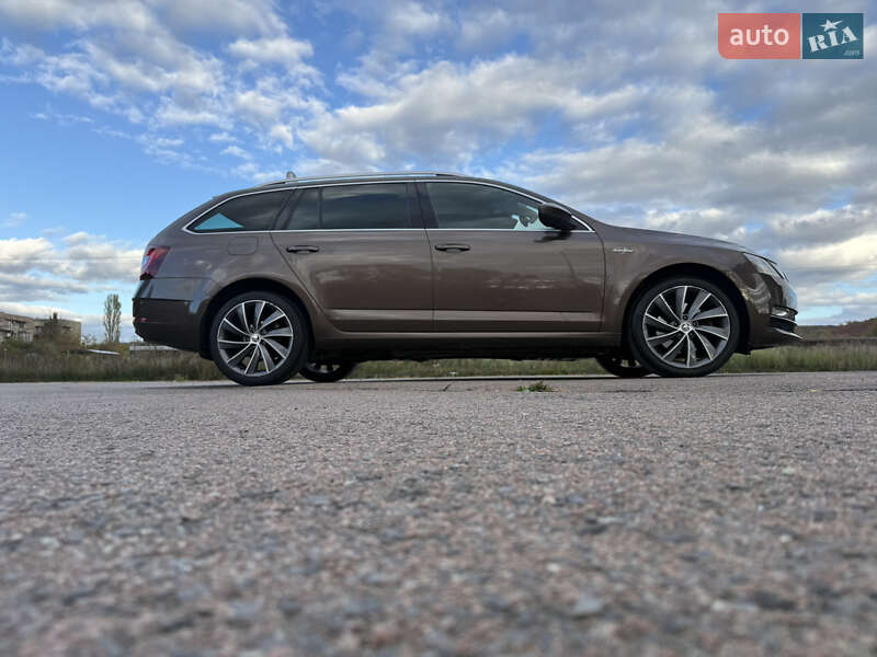 Универсал Skoda Octavia 2018 в Берегово