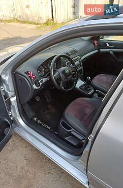 Универсал Skoda Octavia 2011 в 
