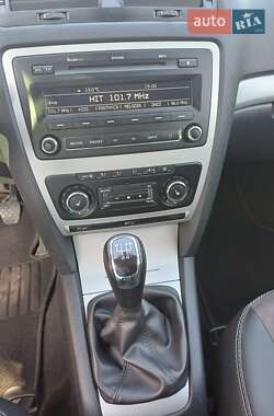 Универсал Skoda Octavia 2011 в 
