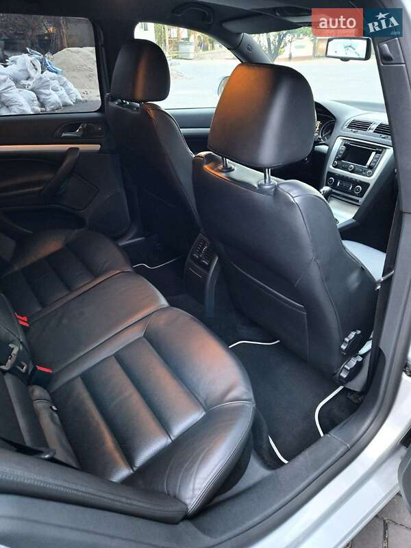 Универсал Skoda Octavia 2010 в Каменском фото 54 Универсал Skoda Octavia 2010 в Каменском