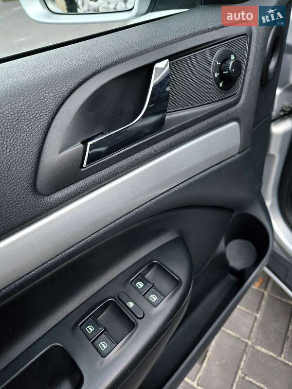 Универсал Skoda Octavia 2010 в Каменском фото 68 Универсал Skoda Octavia 2010 в Каменском