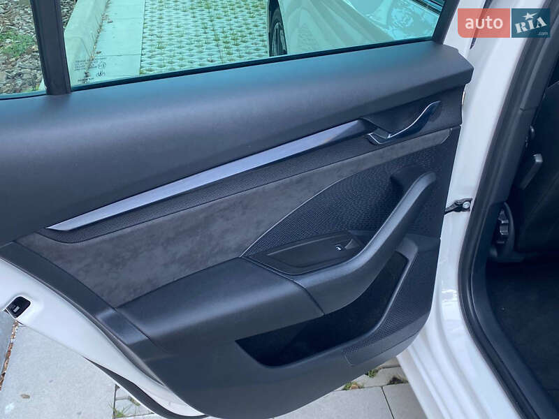 Лифтбек Skoda Octavia 2021 в Львове