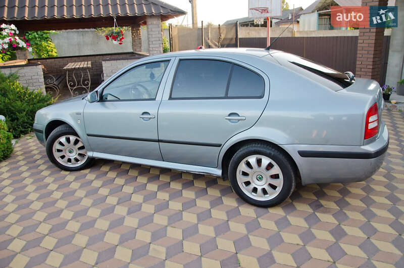 Лифтбек Skoda Octavia 2004 в Нежине