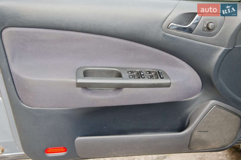 Лифтбек Skoda Octavia 2004 в Нежине