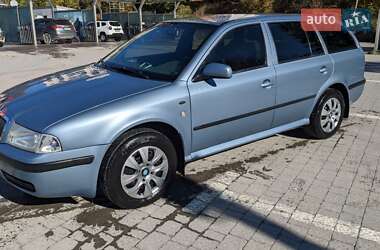 Универсал Skoda Octavia 2002 в  фото 7 Универсал Skoda Octavia 2002 в