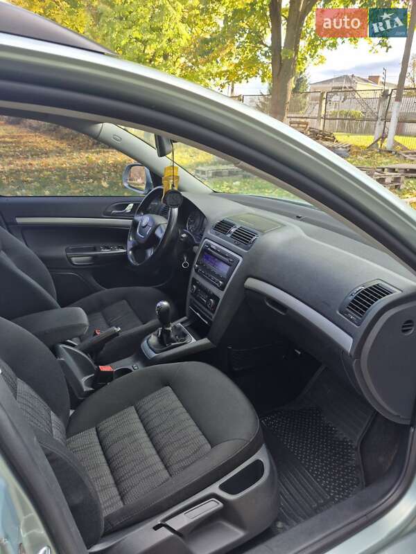 Универсал Skoda Octavia 2009 в Ровно