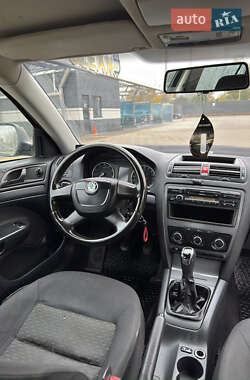Універсал Skoda Octavia 2012 в  фото 10 Універсал Skoda Octavia 2012 в
